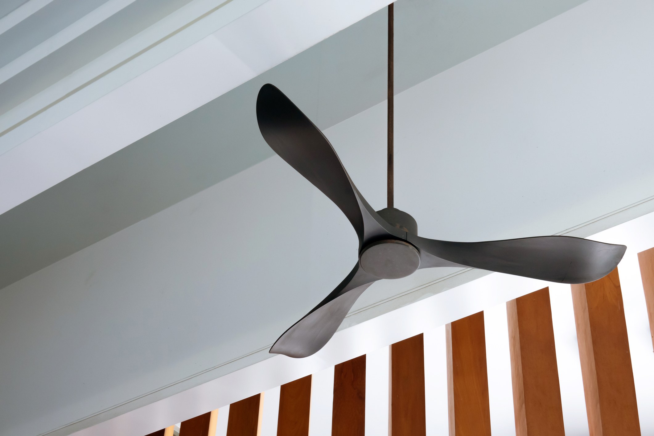 How To Fix Your Ceiling Fan When It Stops Working